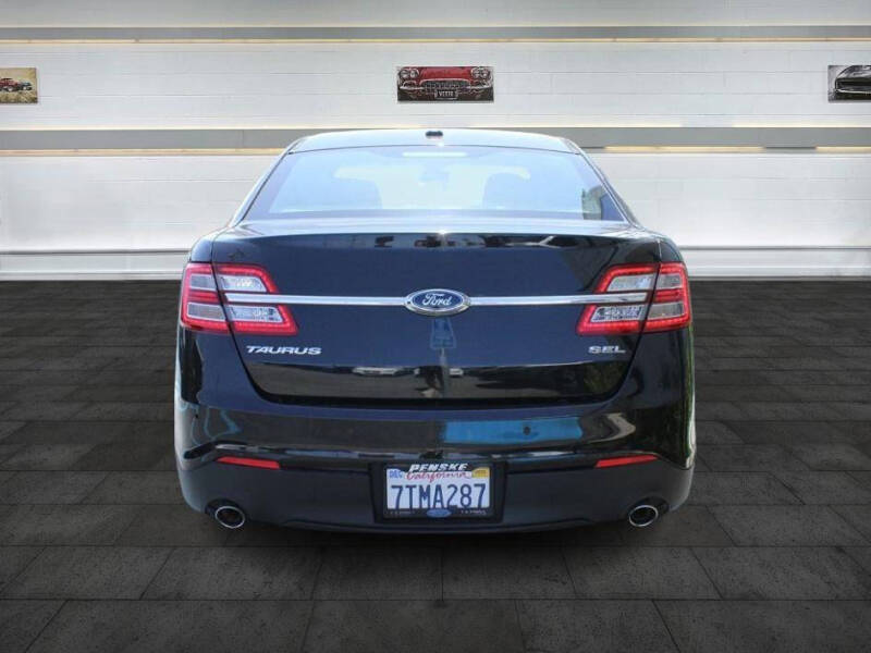 2014 Ford Taurus SEL