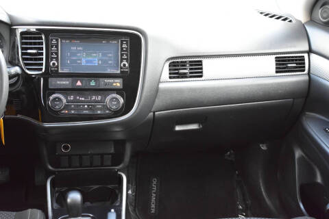 2018 Mitsubishi Outlander ES