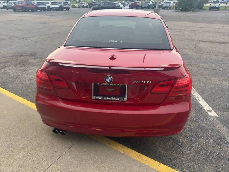 2012 BMW 3 Series 328i