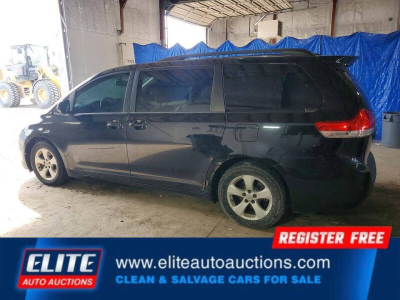 2011 Toyota Sienna