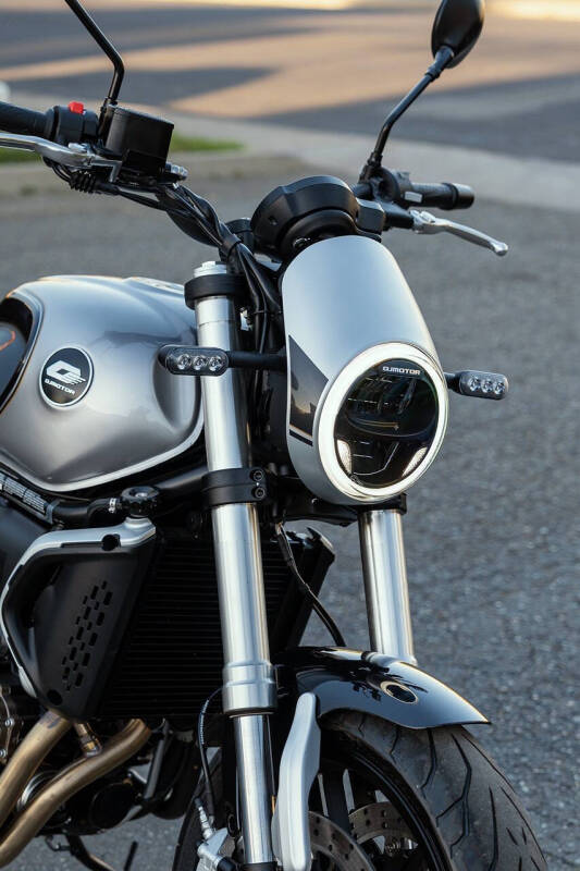 2023 QJMotor SRV550