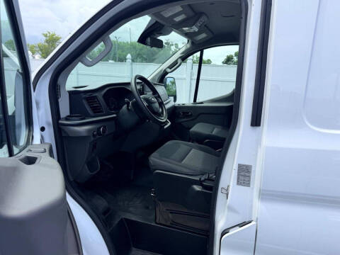 2025 Ford Transit