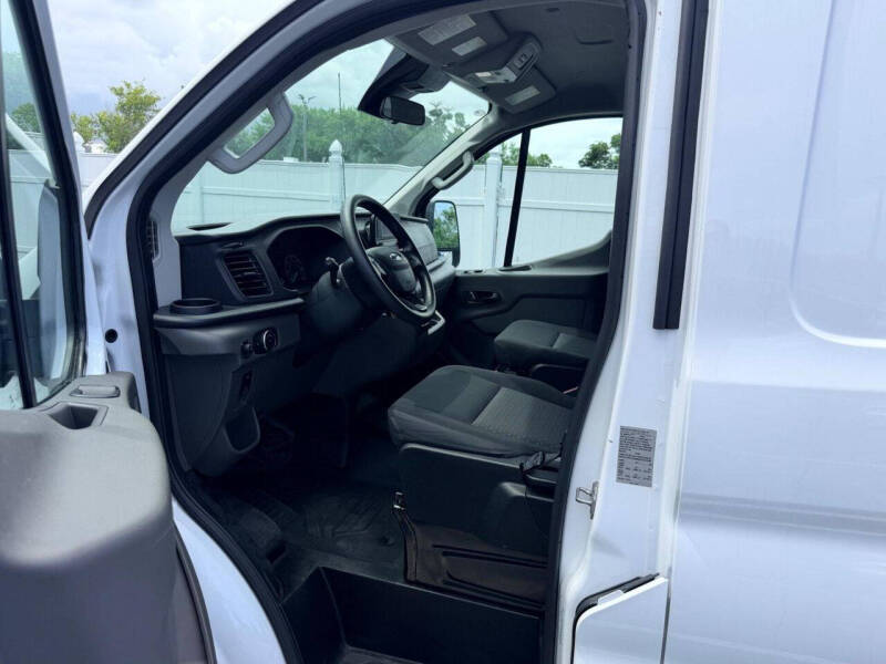 2025 Ford Transit