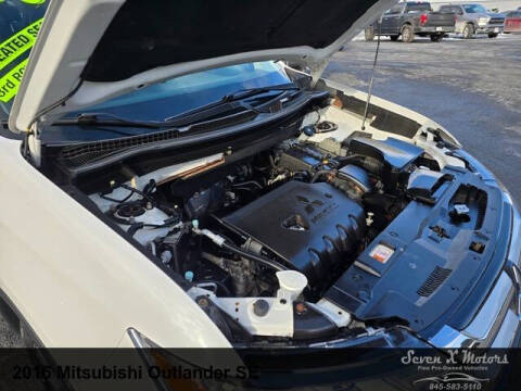 2016 Mitsubishi Outlander SE