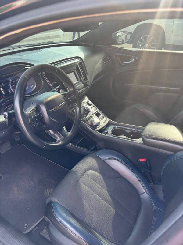 2015 Chrysler 200 S