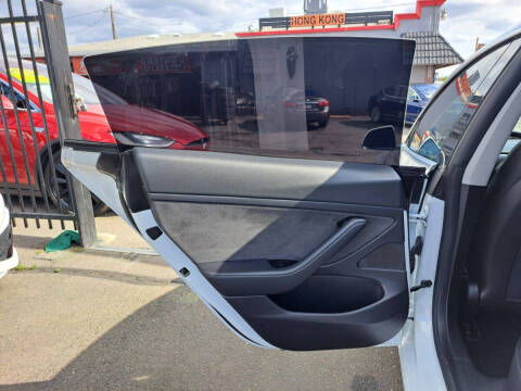 2020 Tesla Model 3 Standard Range Plus