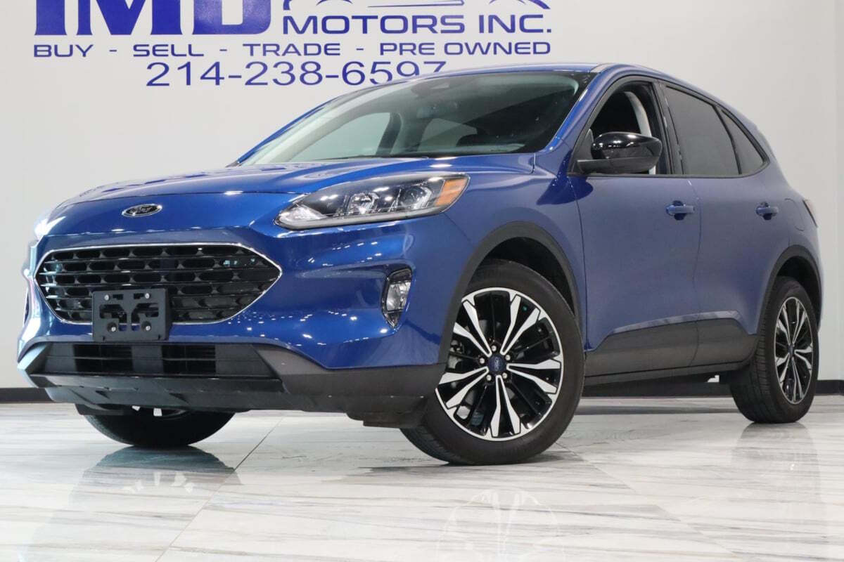 2022 Ford Escape for sale at IMD MOTORS, INC in Dallas, TX