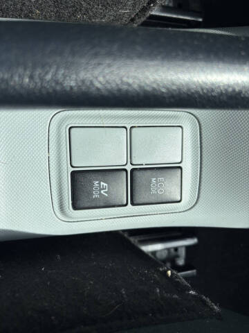 2013 Toyota Prius c One