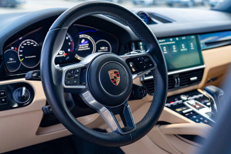 2019 Porsche Cayenne E-Hybrid
