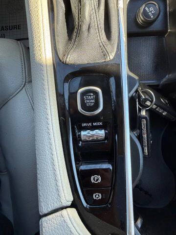 2018 Volvo XC90 T6 Momentum