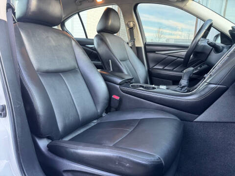 2018 Infiniti Q50 2.0T Luxe