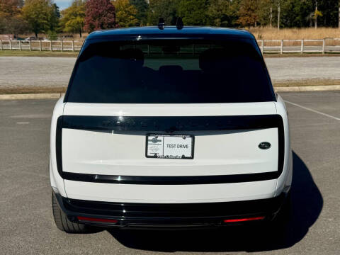 2023 Land Rover Range Rover P530 SE