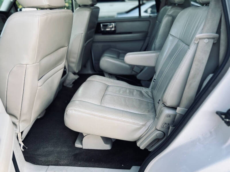 2016 Lincoln Navigator Select