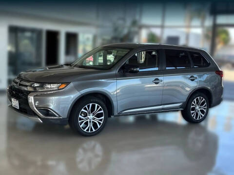 2017 Mitsubishi Outlander ES