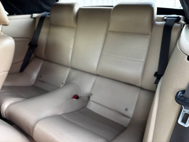 2007 Ford Mustang V6 Deluxe