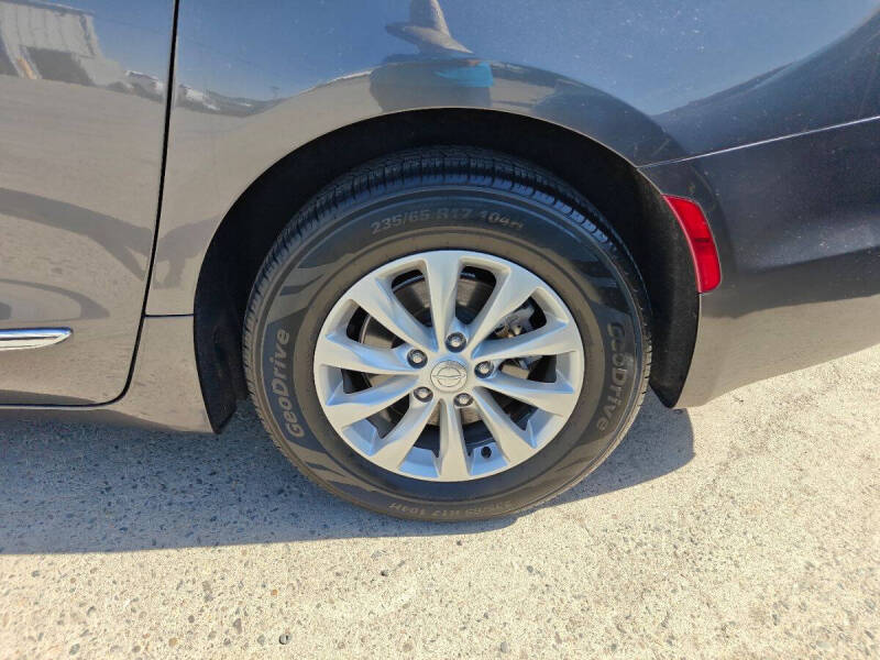 2019 Chrysler Pacifica Touring L