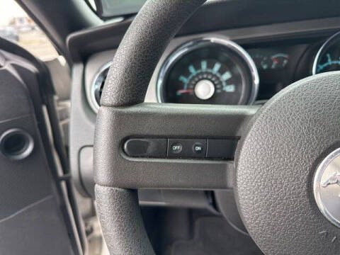 2010 Ford Mustang V6