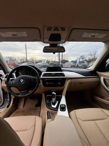 2015 BMW 3 Series 320i