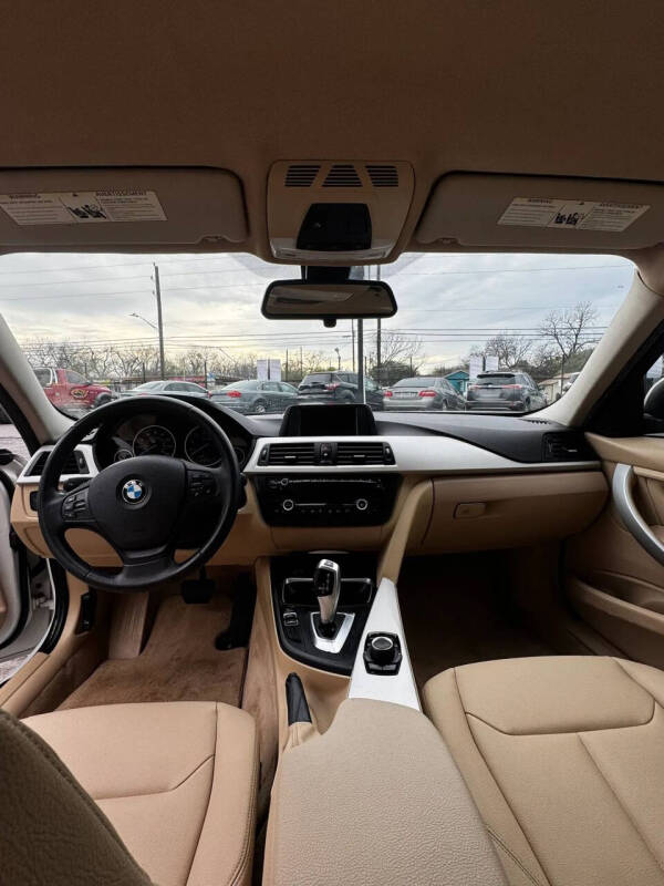 2015 BMW 3 Series 320i