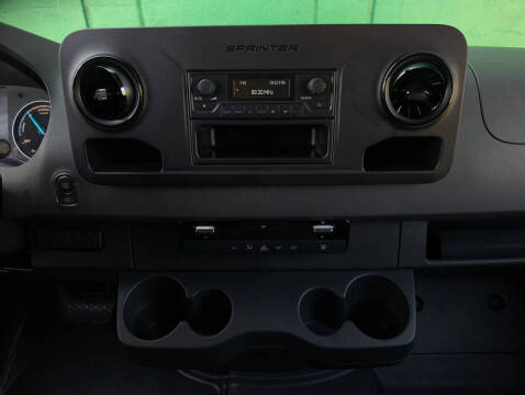 2024 Mercedes-Benz eSprinter 2500