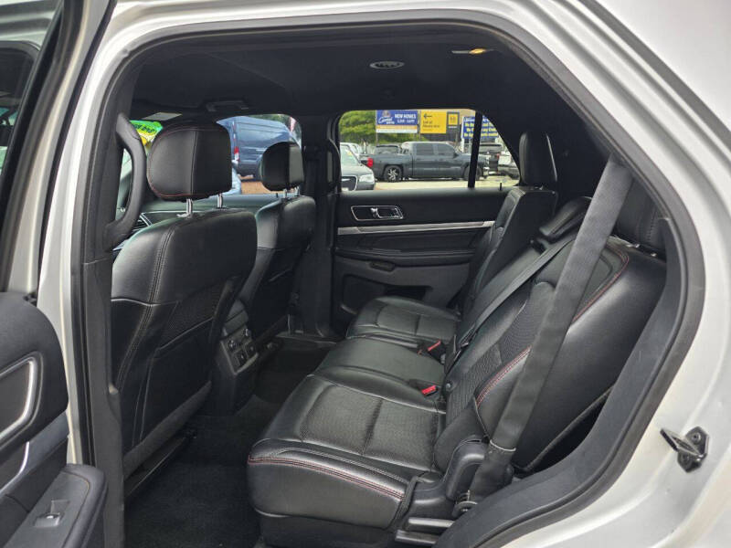 2016 Ford Explorer Sport