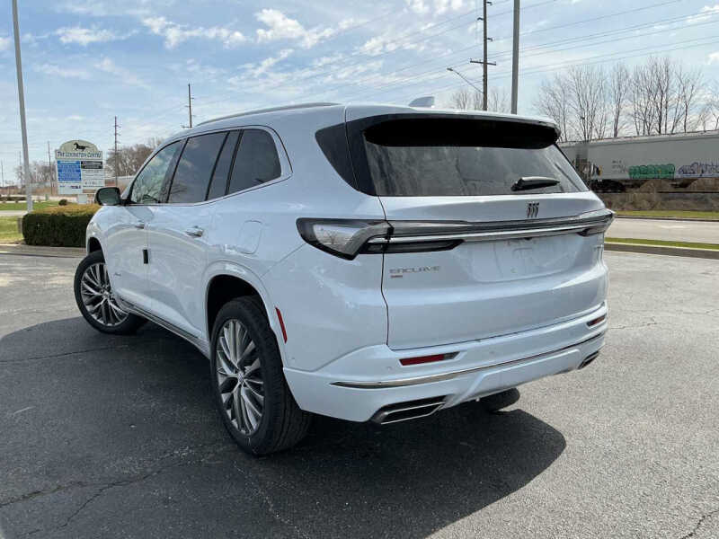 2026 Buick Enclave Avenir