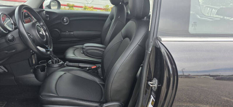 2015 MINI Hardtop 2 Door Cooper