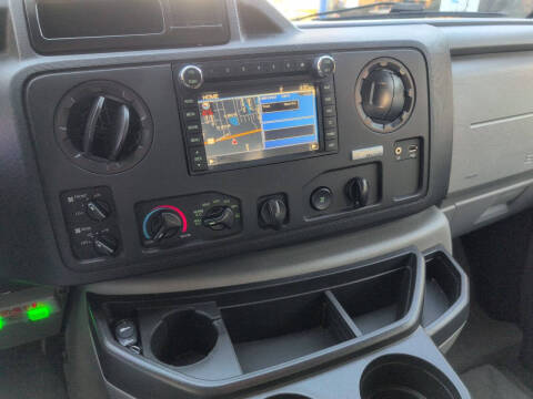 2014 Ford E-Series E-150 XLT