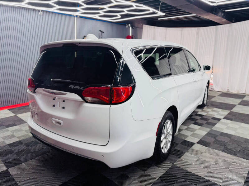 2020 Chrysler Pacifica Touring