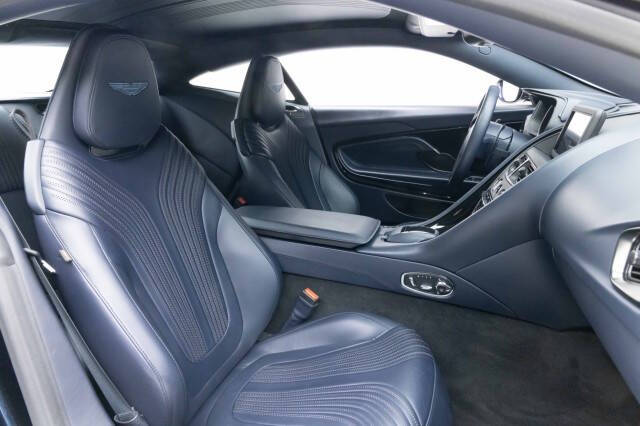 2018 Aston Martin DB11 V12