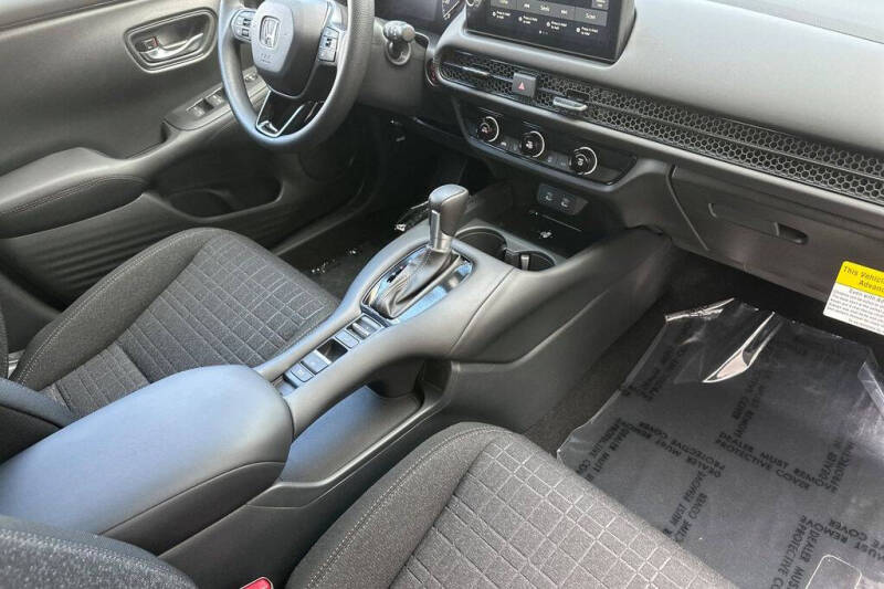 2026 Honda HR-V LX