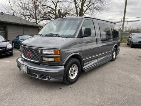 2000 GMC Savana for sale at Queen City Classics in West Chester OH