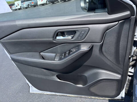 2024 Nissan Rogue SL