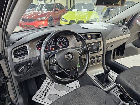 2016 Volkswagen Golf