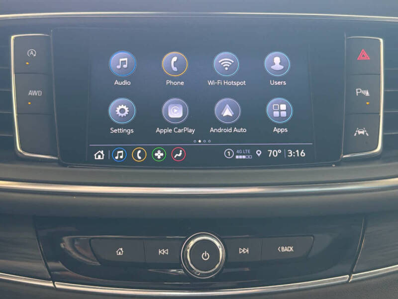 2023 Buick Enclave Essence
