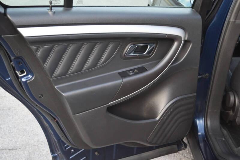2016 Ford Taurus SEL