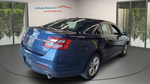 2017 Ford Taurus SEL