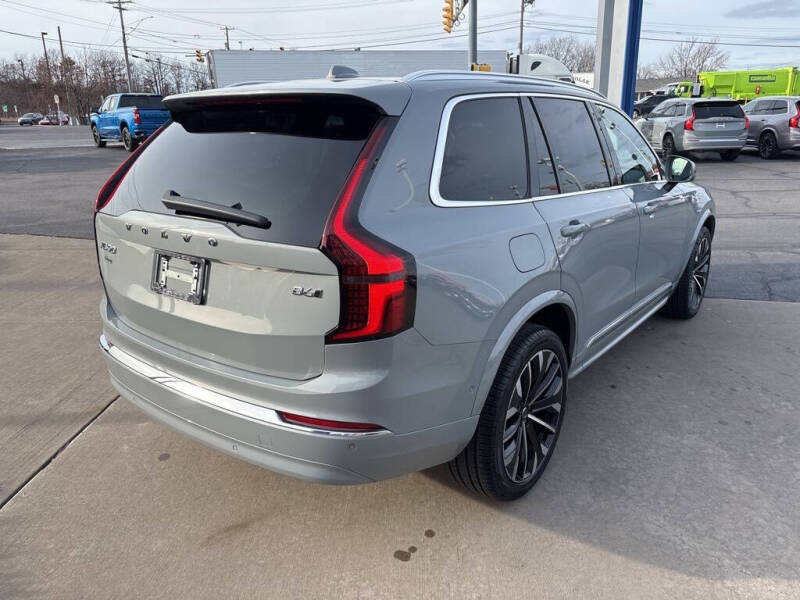 2025 Volvo XC90 B6 Plus Bright Theme 7P