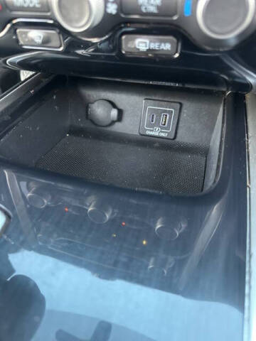 2020 Nissan Pathfinder S