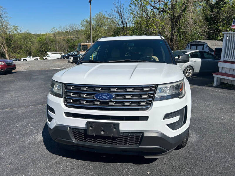 2016 Ford Explorer