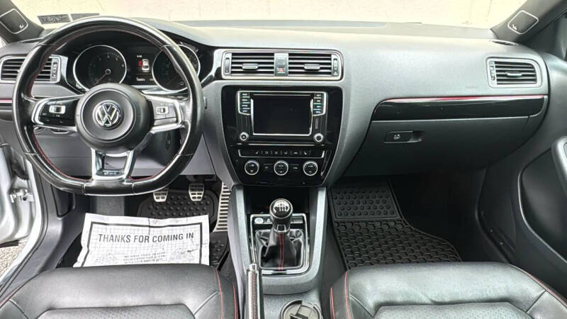 2016 Volkswagen Jetta