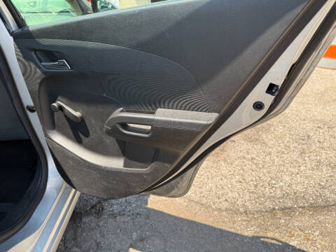 2013 Chevrolet Sonic LS Auto