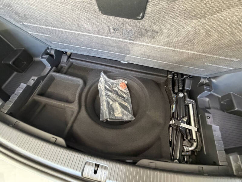 2025 Volkswagen Atlas SE 4Motion