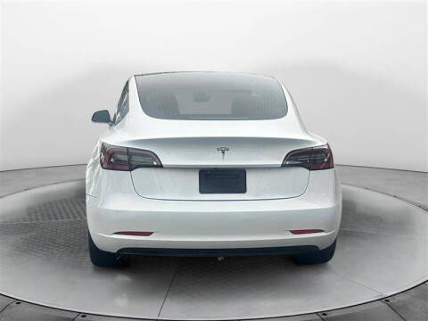 2020 Tesla Model 3 Standard Range