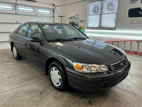 2000 Toyota Camry for sale at G & G Auto Sales in Steubenville OH