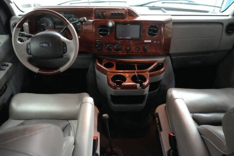 2013 Ford E-Series E-350 SD