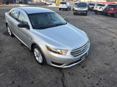 2016 Ford Taurus SE