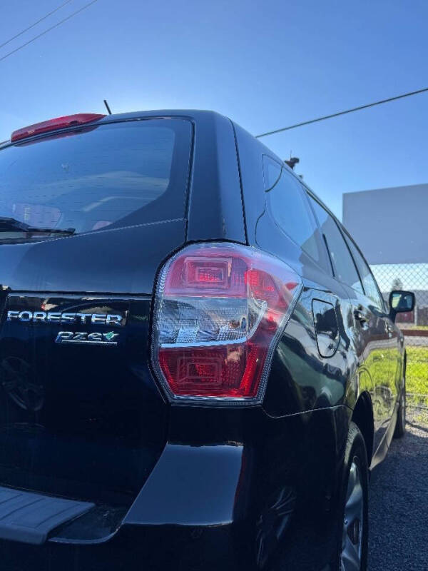 2014 Subaru Forester 2.5i