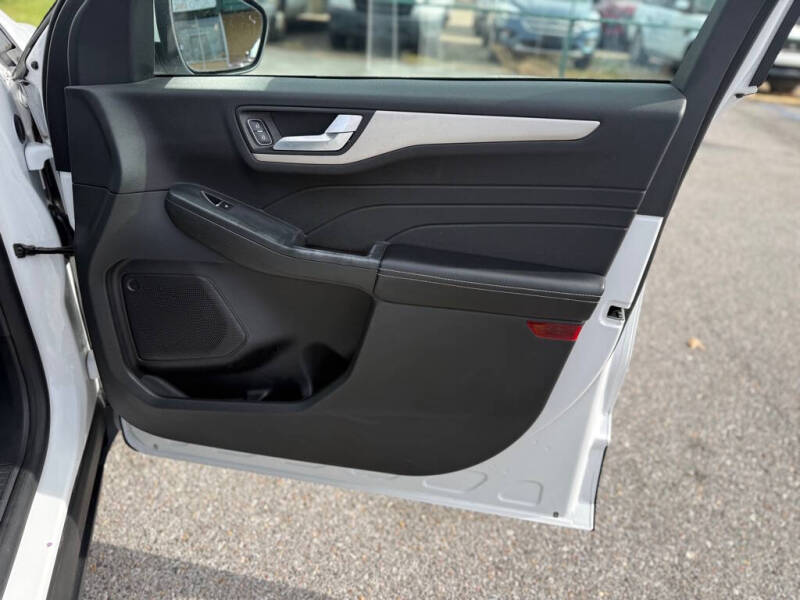 2021 Ford Escape Hybrid SE