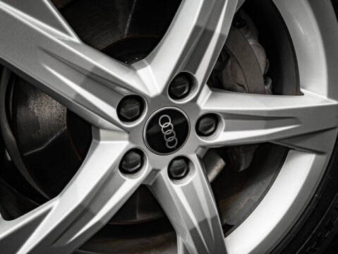 2023 Audi Q5 quattro Premium 40 TFSI